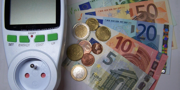 一定有看完！麻将机随意控牌器手机多少钱(怎么提高胜率)